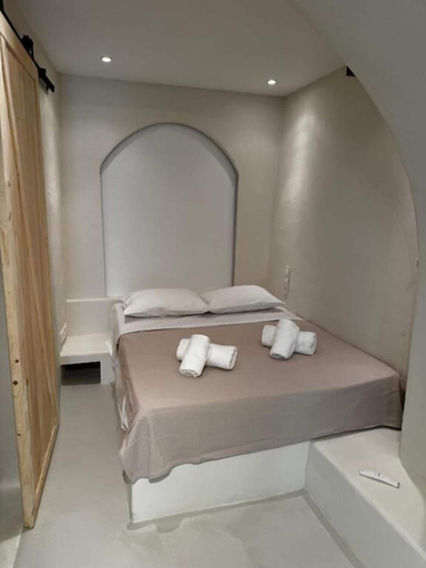 Bedroom 3, White Sand Cave Suite, South Aegean