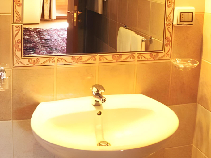 Bathroom, B&B Villa Casablanca, Enna