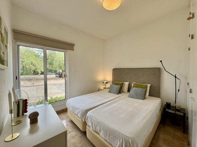 Others 3, Vilamoura Downtown 3 With Pool by Homing, Loulé
