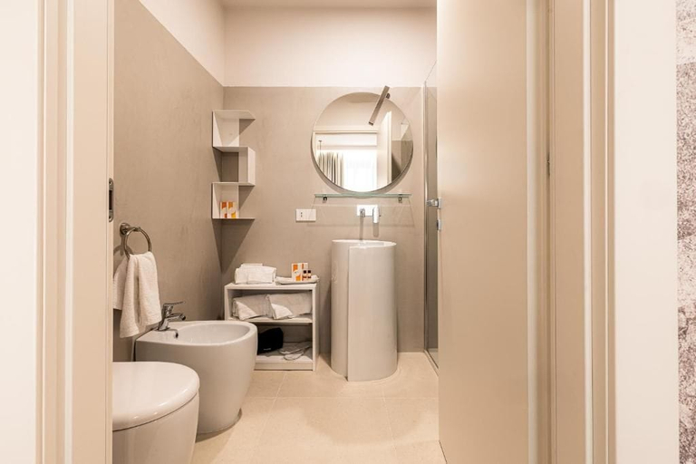 Others 2, KT exclusive hotel, Cagliari