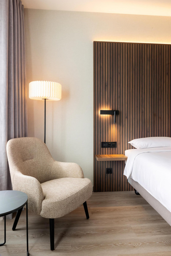 Bedroom 3, Park Inn by Radisson Liege Airport, Liège