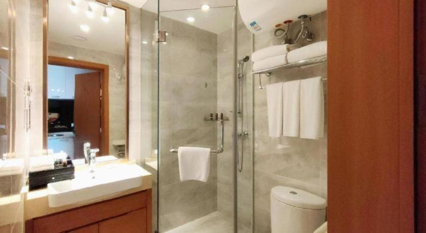 Bathroom 4, Oak Chateau, Dalian