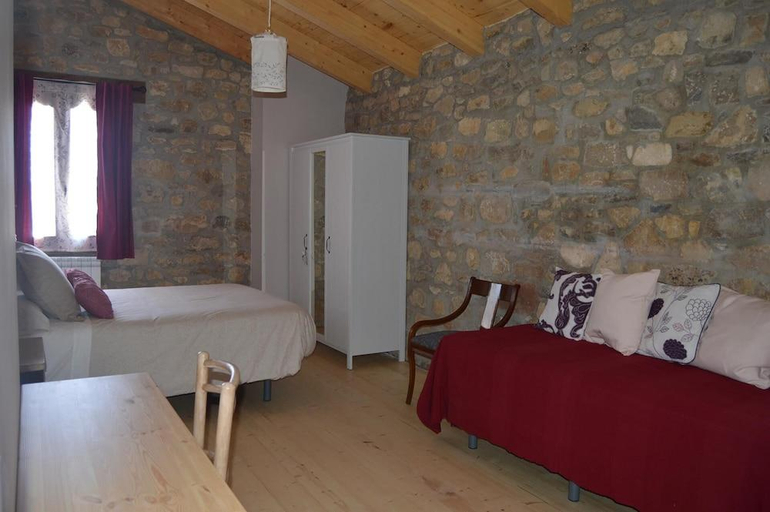 Bedroom 3, Lo Cel De Tolo, Lleida
