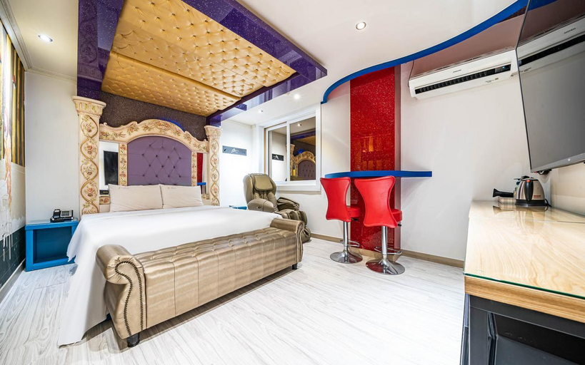 Bedroom 3, Naju Show, Naju
