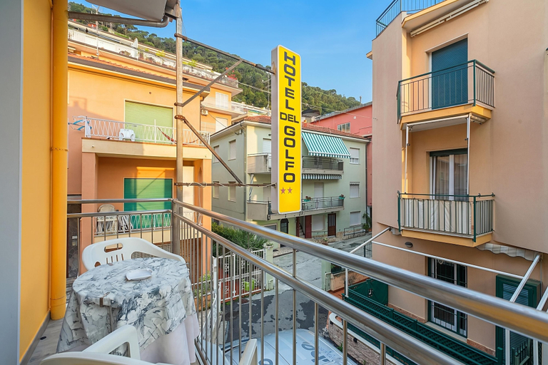 Exterior & Views 1, Hotel Del Golfo, Savona