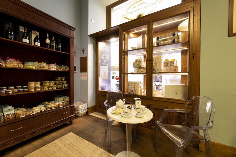 Food & Drinks 5, Guest House Al Conservatorio, Rome