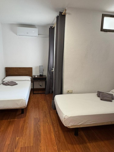 Bedroom 2, Hostal La Mar, Alicante