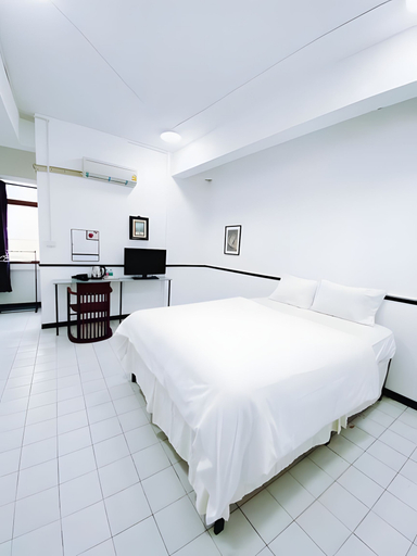 Others 5, B room Hualumphong, Samphantawong