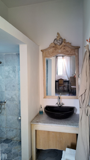 Bathroom 5, Dar Ben Gacem Kahia, Sidi El Béchir