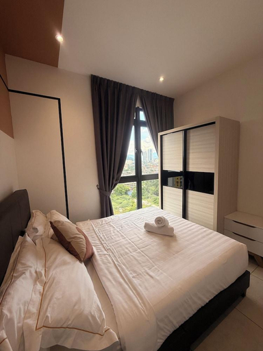 Others 2, Downtown Retreat: 2BR at Neu Suites, Kuala Lumpur, Kuala Lumpur