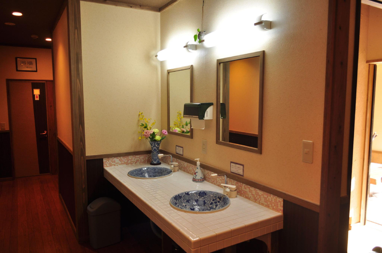 Bathroom, Ebiya, Shinkamigotō