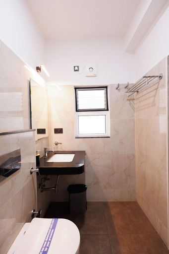 Bathroom 4, Mas Residency, Tiruvannamalai