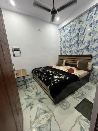 Bedroom 2, radha ballabh guest house, Faizabad
