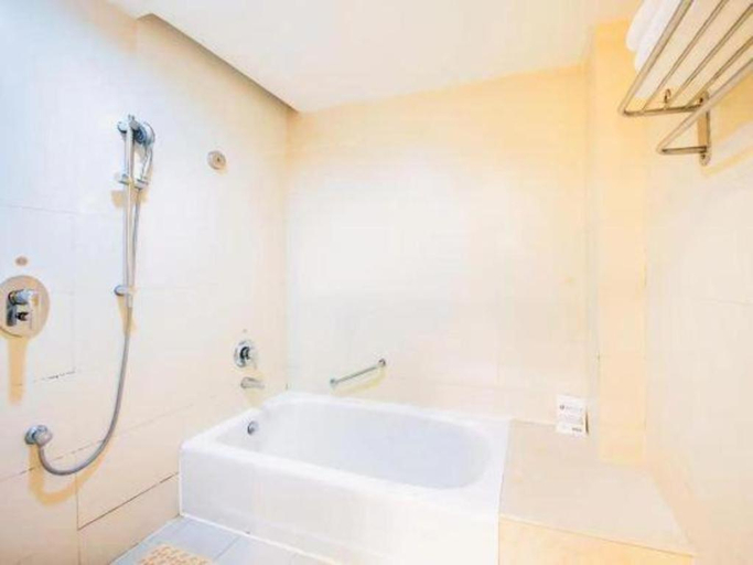 Bathroom 4, Dolton Changsha Spa Hotel, Changsha