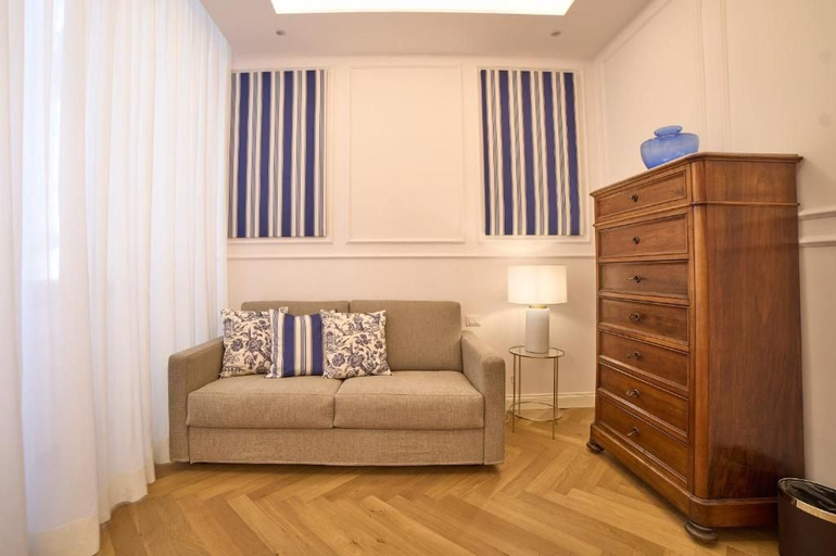 Others 3, Borgo 14 Residenza fiorentina, Florence