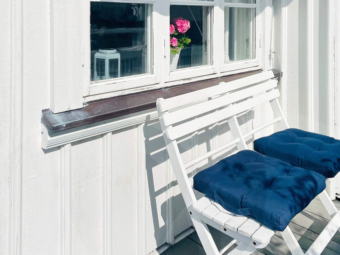 Others 4, 4 Star Holiday Home in Kyrkesund, Tjörn