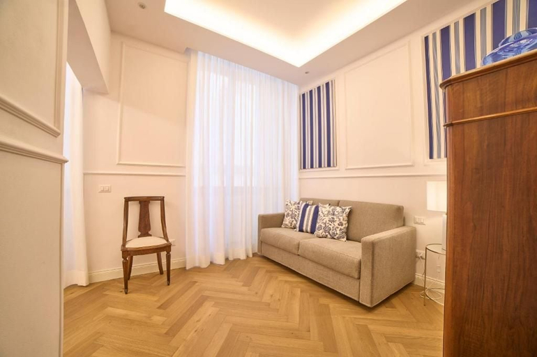 Others 5, Borgo 14 Residenza fiorentina, Florence