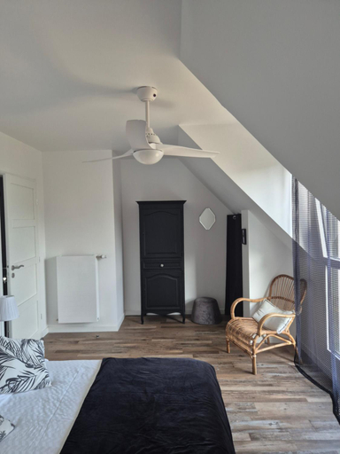 Bedroom, Les Ganivelles, Morbihan