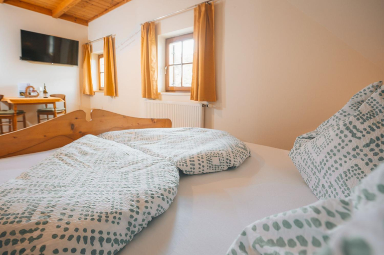 Bedroom, Weingut Schwarzl, Leibnitz