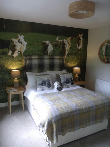 Bedroom, The Dog in Over Peover, Cheshire East