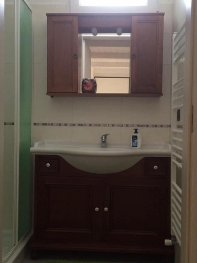 Bathroom 5, B&B Caporlando, Taranto