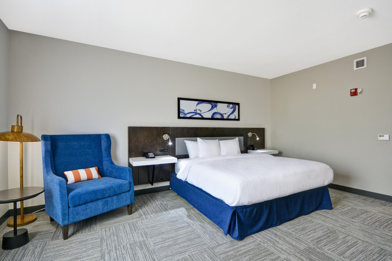 Bedroom 3, Hilton Garden Inn Tulsa-Broken Arrow, Tulsa