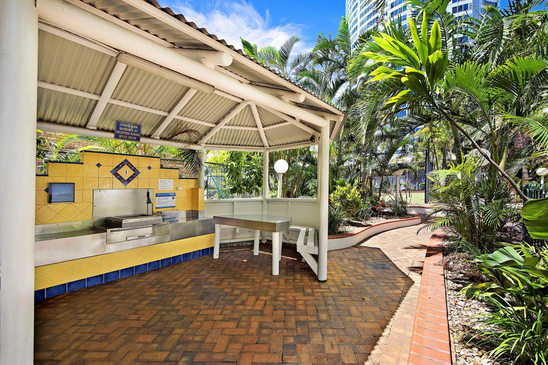 Others 5, High-rise 2-bed Apartment in Surfers Paradise, Gold Coast