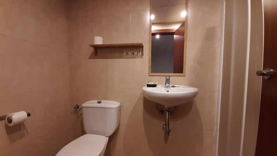 Bathroom 3, Hostal La Mar, Alicante