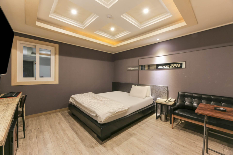 Bedroom 2, Daegu Dongdaegu Station Hotel Zi-gume, Buk