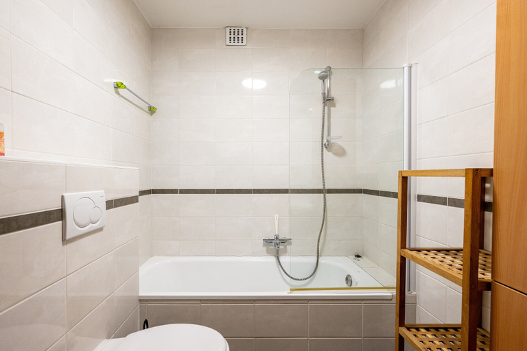 Others 4, Studio Apartment at Zeedijk With Sea View, West-Vlaanderen