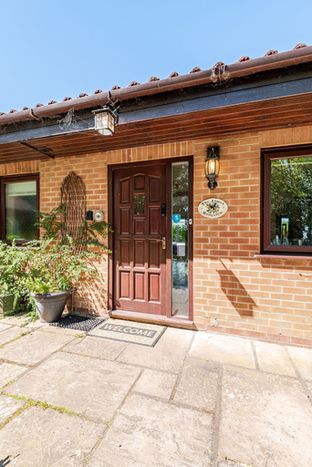 Others 4, The Limes Bungalow, Lincolnshire