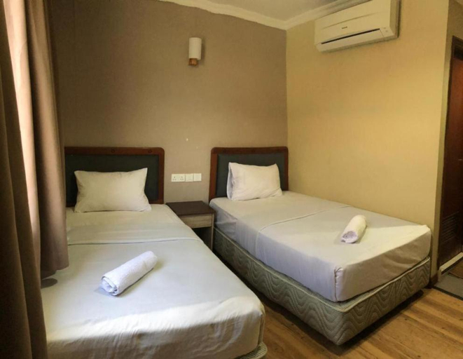 Bedroom 4, Hotel Perdana, Lawas