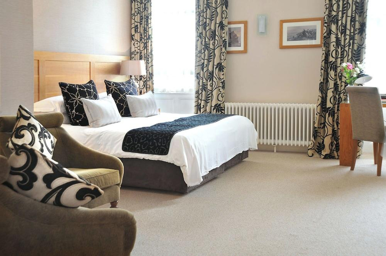 Bedroom 2, St Elizabeth s House, Plymouth