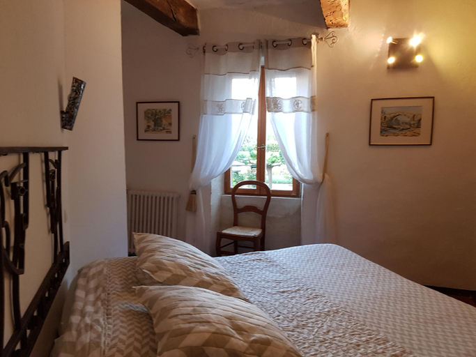 Bedroom, Chambres & Tables d'hotes Moulin de Lavon, Vaucluse