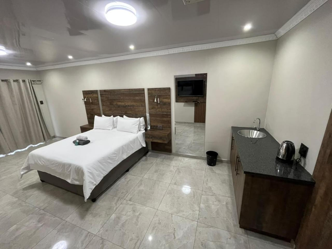 Bedroom 5, Harry's Luxury Guest House, Ngaka Modiri Molema