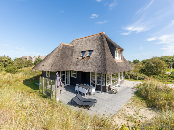 Others 2, Dune Villa With Sauna & Solarium for 8, Ameland