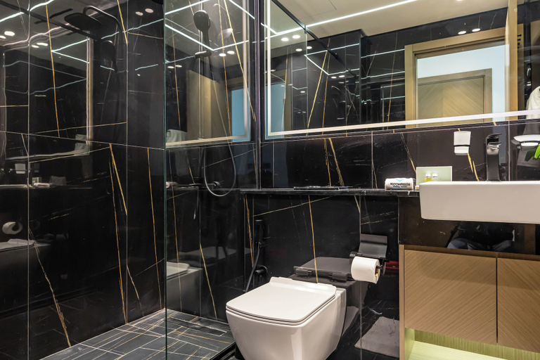 Bathroom 2, Bloomfield Stylish1BR Binghatti Heights, Dubai