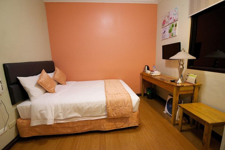 Bedroom 2, Baguio Lefern Hotel North Drive, Baguio City