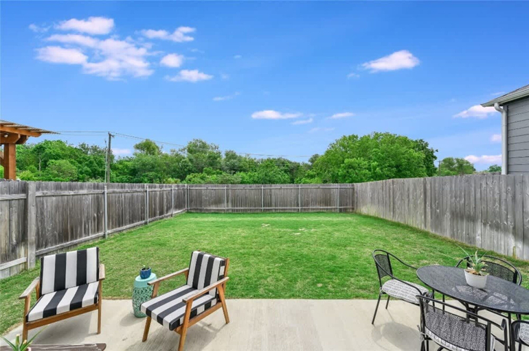 Others 2, Spacious 2BR Flex Room Home Near Tech Campuses, Travis