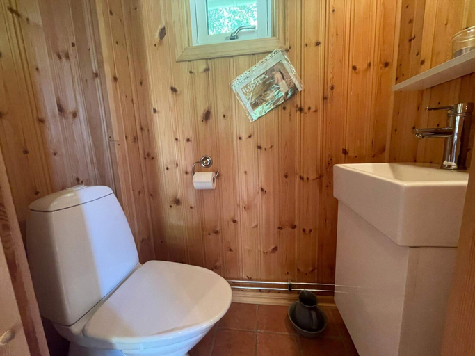 Others 5, 4 Person Holiday Home in Spekerod, Stenungsund