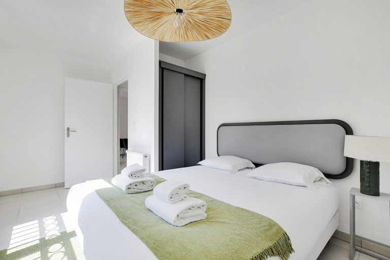 Others 5, Elegant Appt - 2bdr/6p - Near Paris & La Defense, Hauts-de-Seine