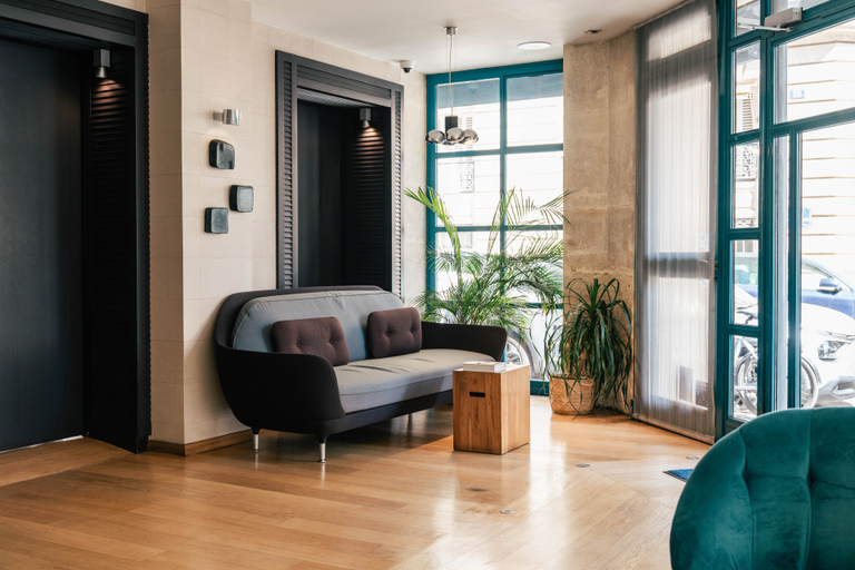 Public Area 3, Hotel Bassano, Paris