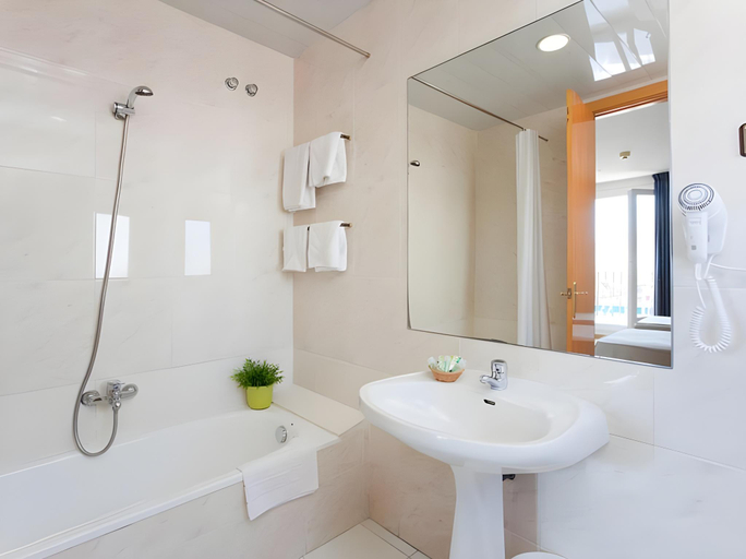 Bathroom 5, Everest, Barcelona