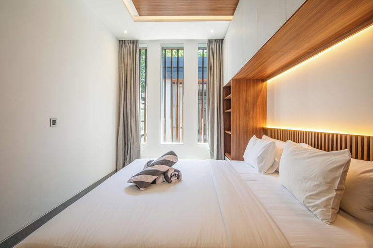 Others 2, Tropical 5BR Modern Haven -400m From Canggu Waves, Badung