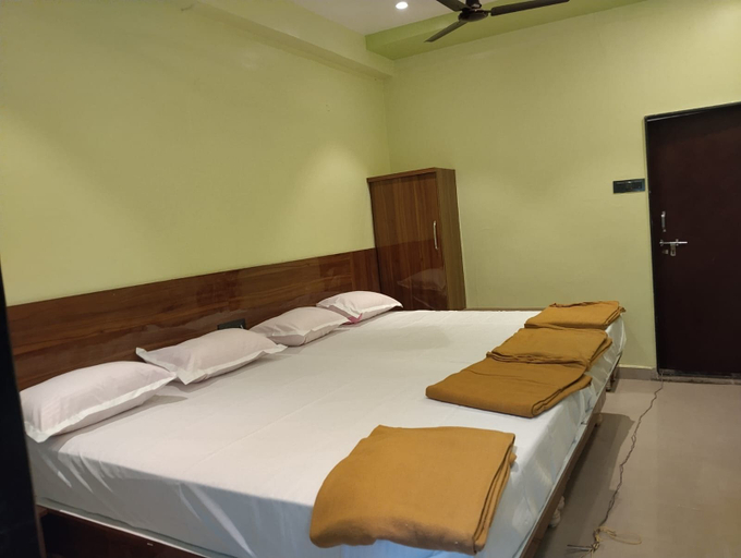 Others 3, Shree Lakshvinayak Lodge, Aurangabad