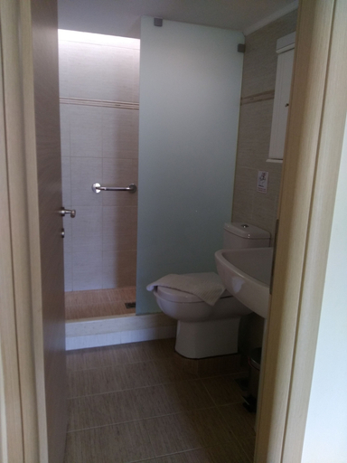 Bathroom, Spaceful Apartment With Veranda 'n Garden, Crete