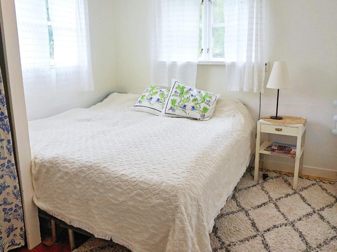 Bedroom 2, person holiday home in AKERSBERGA, Österåker