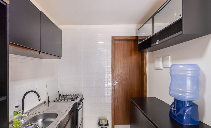 Others 4, Rhes - Apt 2 min From the Beach in Bombinhas, Bombinhas