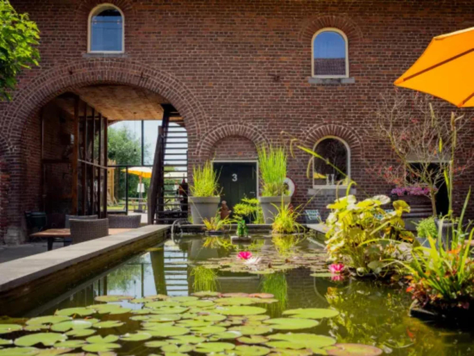 Others 2, Cosy Tent Lodge in South Limburg, Nuth