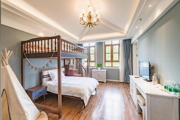 Bedroom 2, Beijng Chestnut Valley Hotel, Beijing